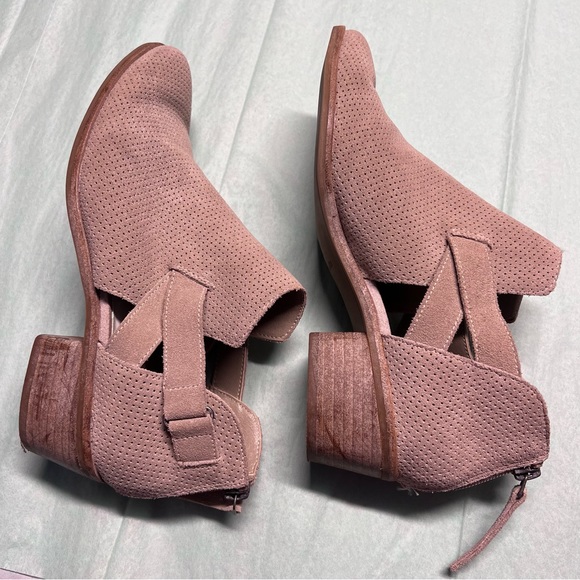 Dolce Vita Tan‎ Suede Booties CC - Picture 3 of 9